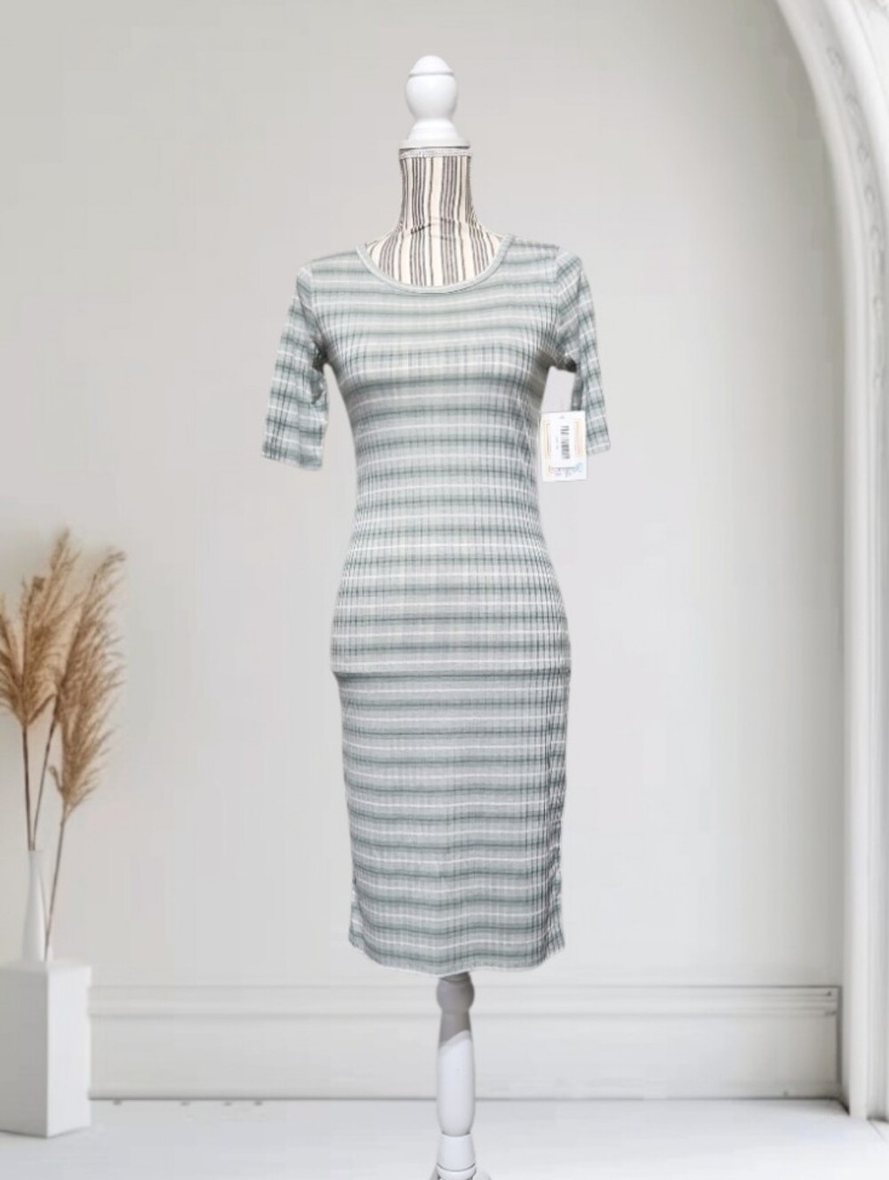 LuLaRoe Julia Form-Fitting Knee-Length Grayish Striped Knit Pencil Dress (XS)